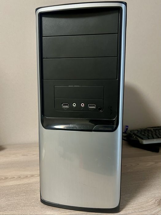 Системний блок в робочому стані