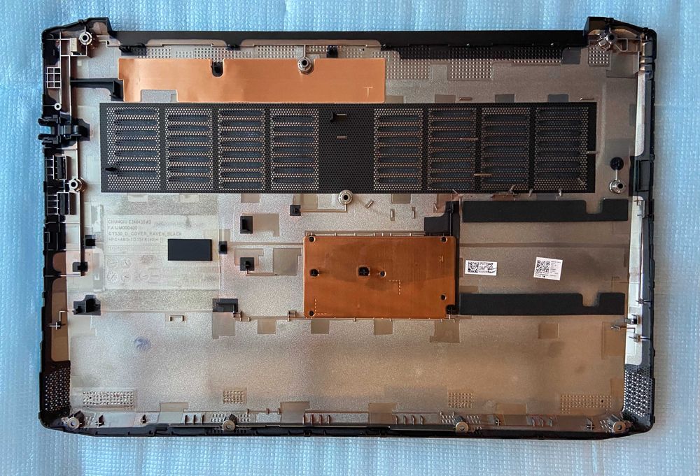 Нова нижня кришка ноутбуку Lenovo Ideapad Gaming 3 15IMH05/15ARH05 (81Y4/82EY) OEM 5CB0Y99468