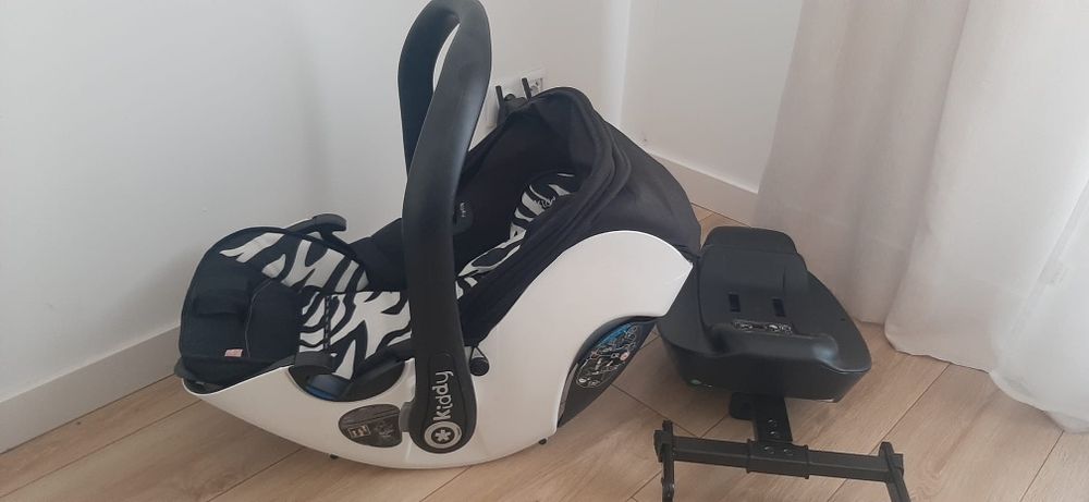 Fotelik kiddy wraz z bazą izofix
