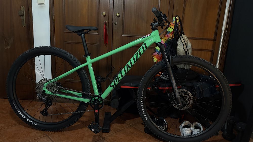 Bicicleta Specialized Rockhopper Expert