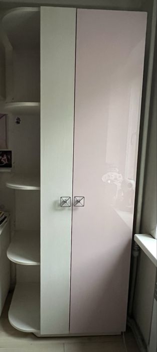 Шафа дитяча для дівчини