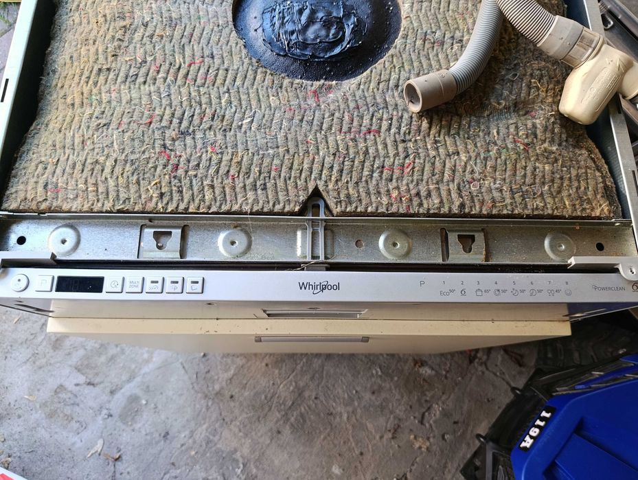 Zmywarka pod zabudowe Whirlpool