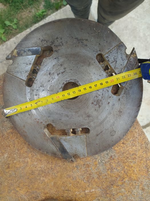 Фреза по дереву на 3 лезвия