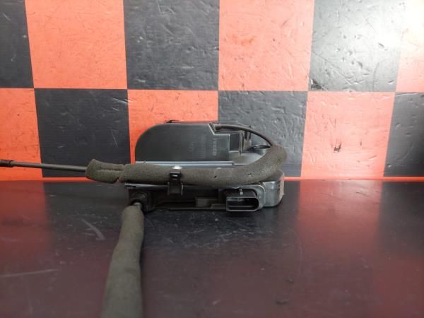 Fechadura / fecho porta frente direito IVECO Daily VI Chassis