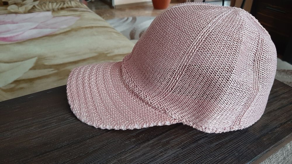 Кепка жіноча рожева