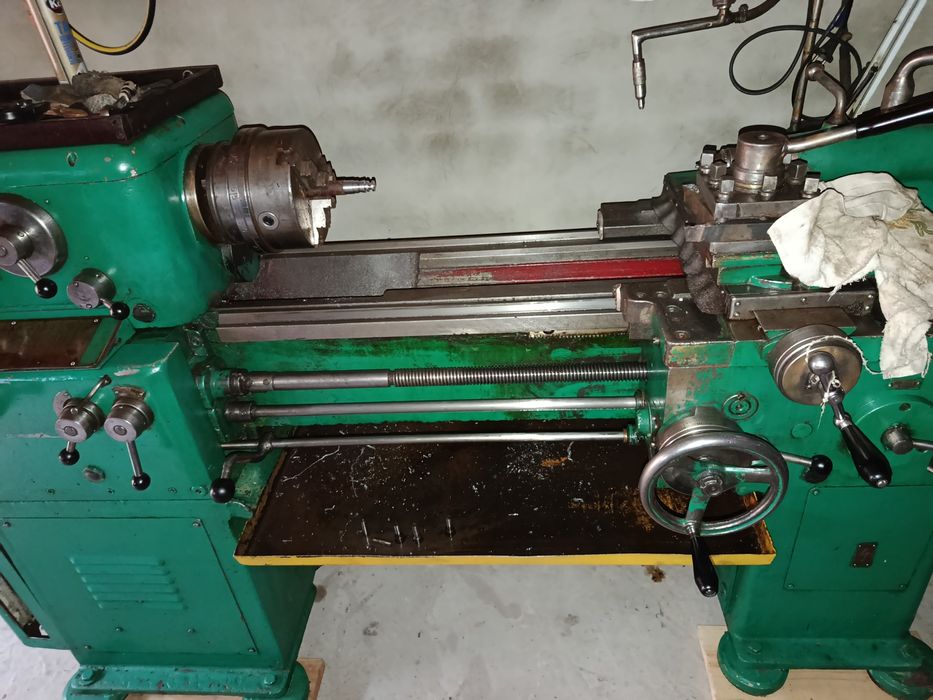 Токарний станок 1М61 в ідеальному стані