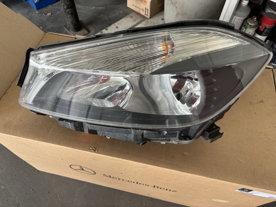 Otica esquerda mercedes classe A w176