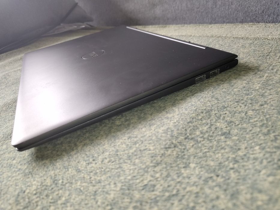 Dell Inspiron 15 7591 2w1 / 500gb / 16gb / i7 / mx250 W10