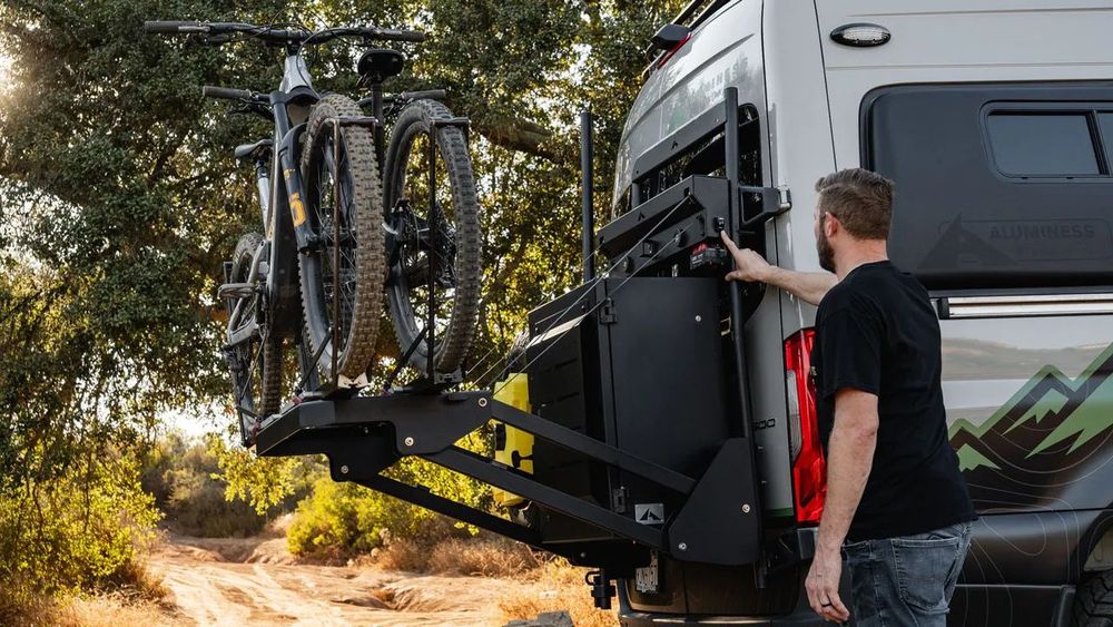 Nowy Bagażnik rowerowy kamper PowerLift Bike Rack - Sprinter 2019+
