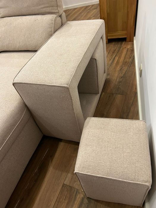 Sofá com chaise long e cama