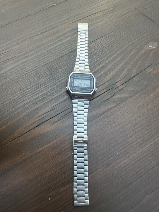 Продам часы Casio