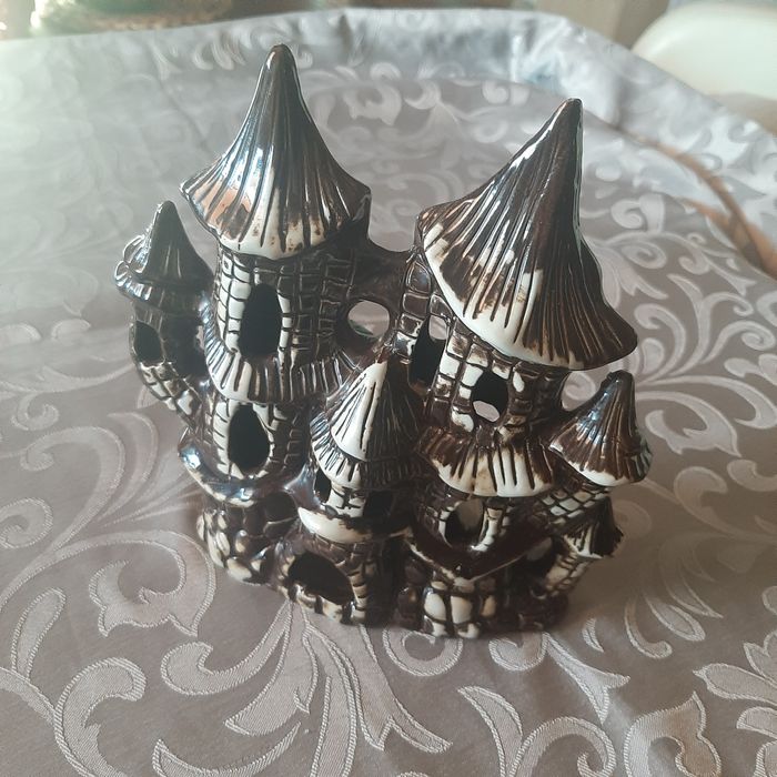 Zamek do akwarium piękny