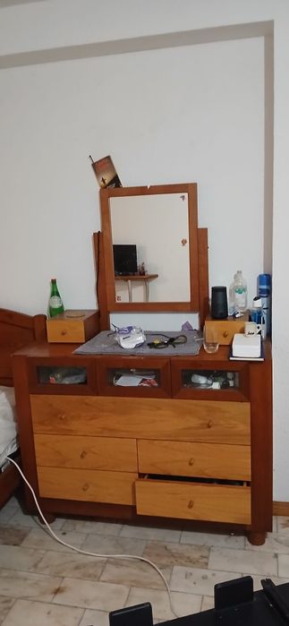 Mobília de quarto madeira maciça
