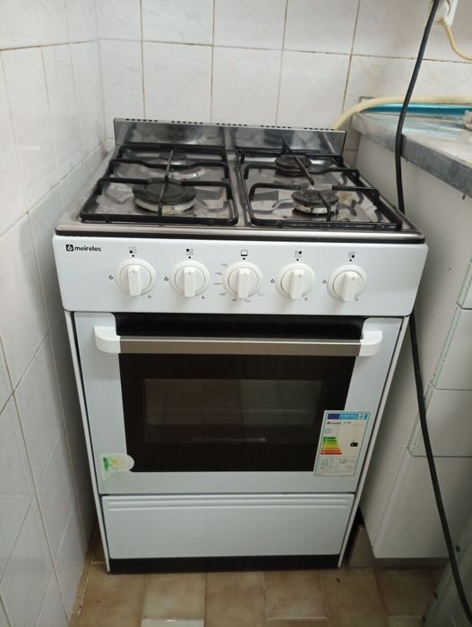 Fogão a gás Meireles  como novo. Pouco uso