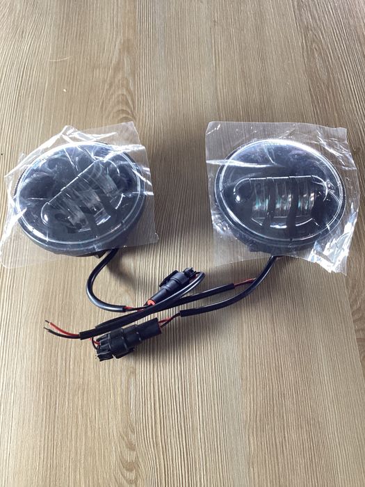 Farol Auxiliar LED Redondo para Moto – Par Novo