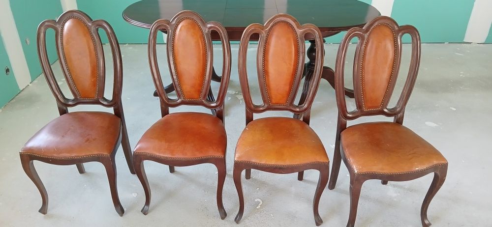 Mesa jantar oval