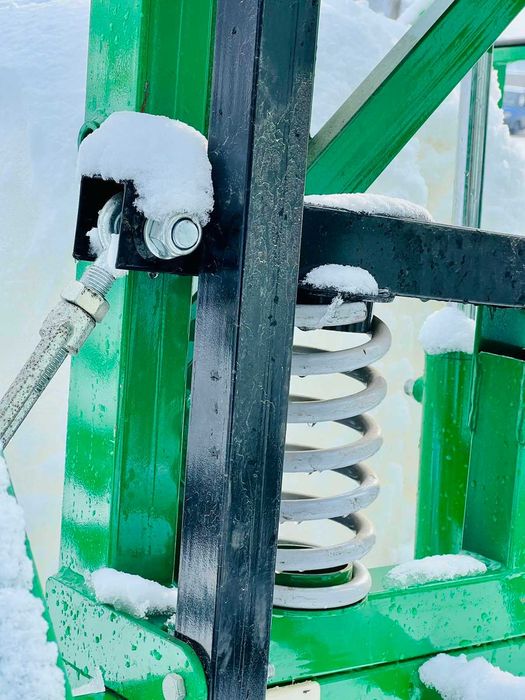 Оприскувач причіпний-2000 зі штангою 18 м.Механічна, підйом гідравліка