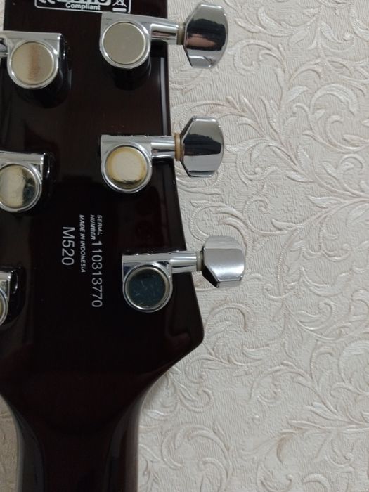 Электрогитара Cort M520