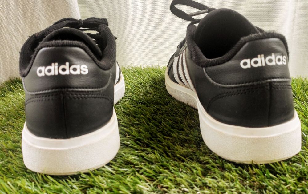 Tênis adidas, 40