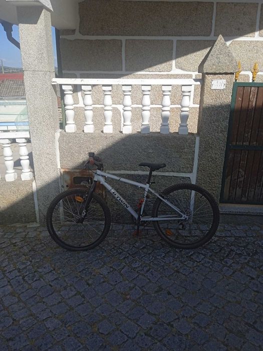 Bicicleta (B`Twin Rockrider 300)