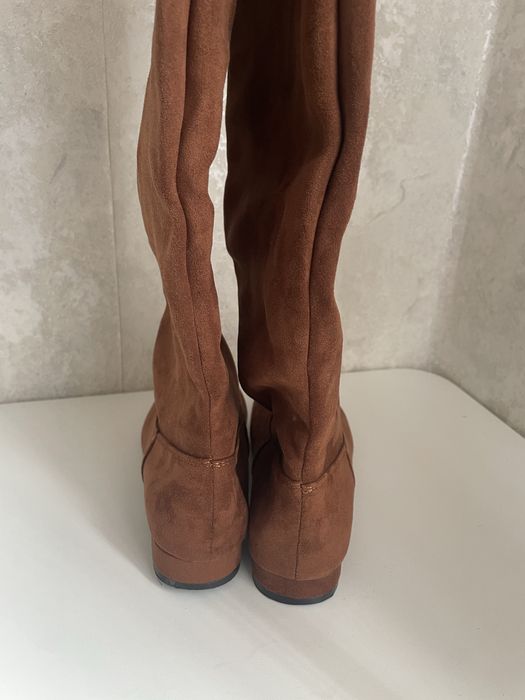 Казахи 39 розмір