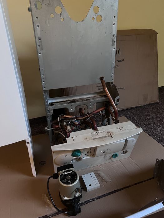 Vaillant  VUW PL 240 / 2-3 części  nagrzewnica