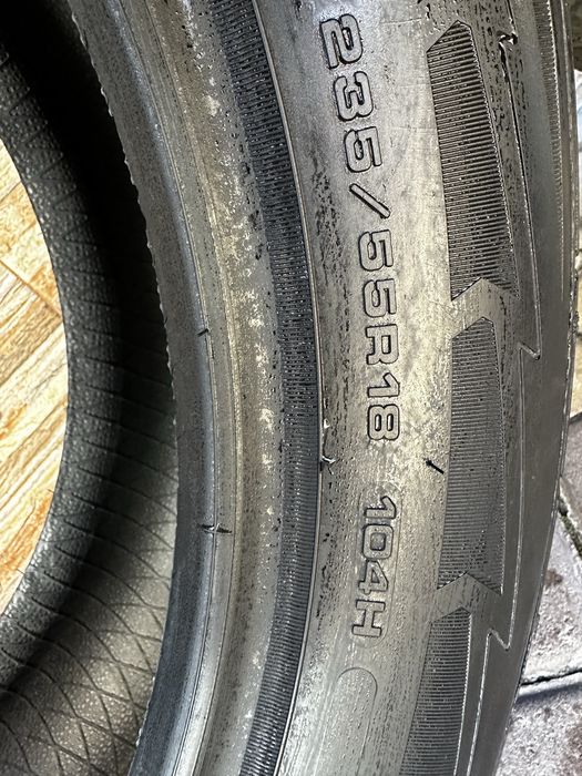 Зимние шины Goodyear UltraGrip Performance + SUV 235/55 R18 104H XL
