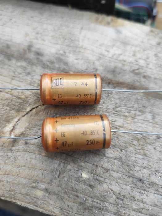 Kondensatory elektroniczne układ scalony