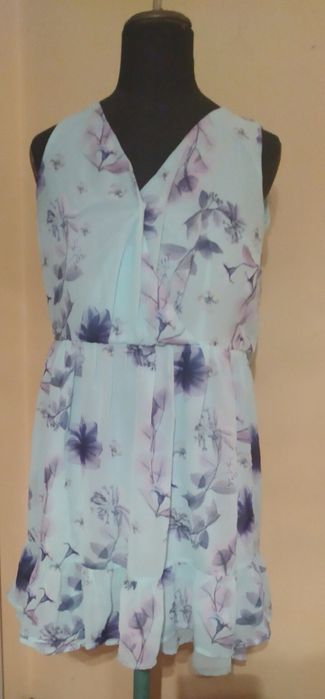 Zwiewna sukienka Mohito