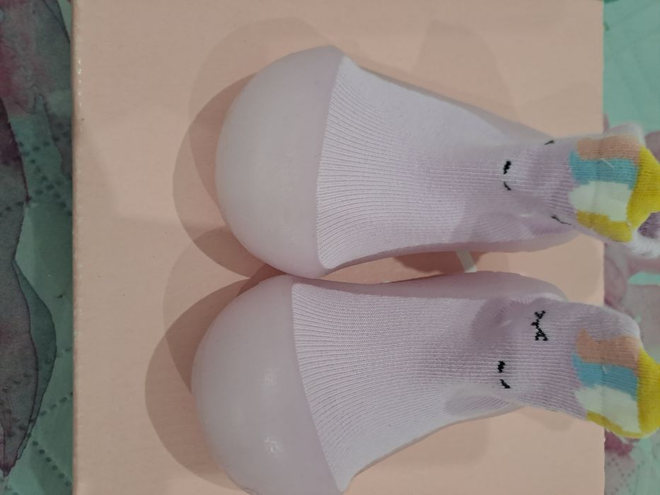 Pantufas e meias antiderrapantes