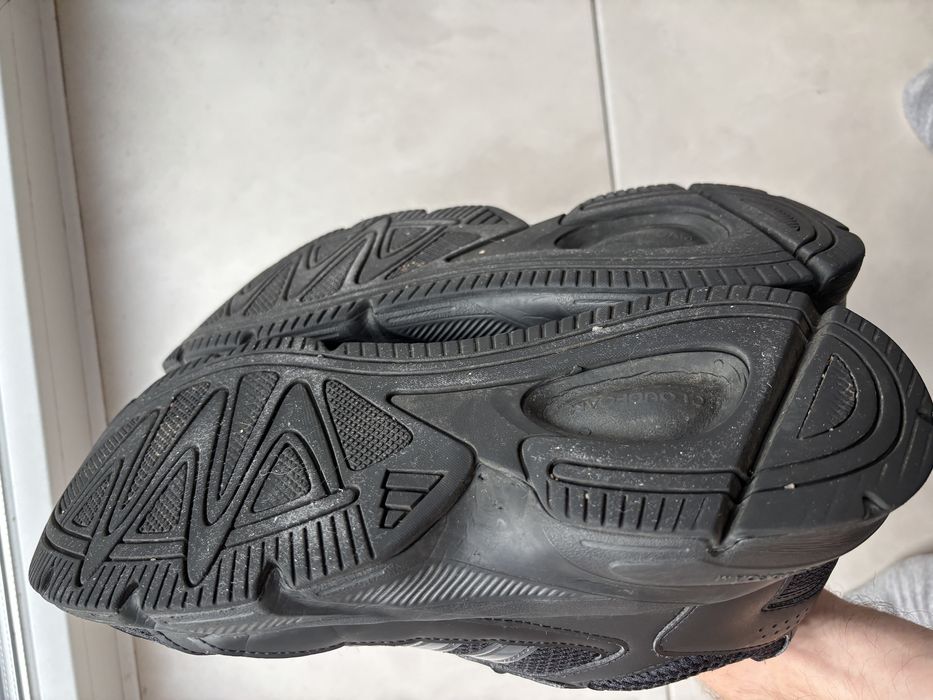 Кросівки Adidas з ортопедичною устілкою