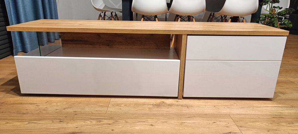 Szafka RTV - biały połysk