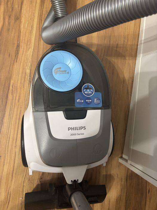 Odkurzacz bezworkowy Philips XB2122