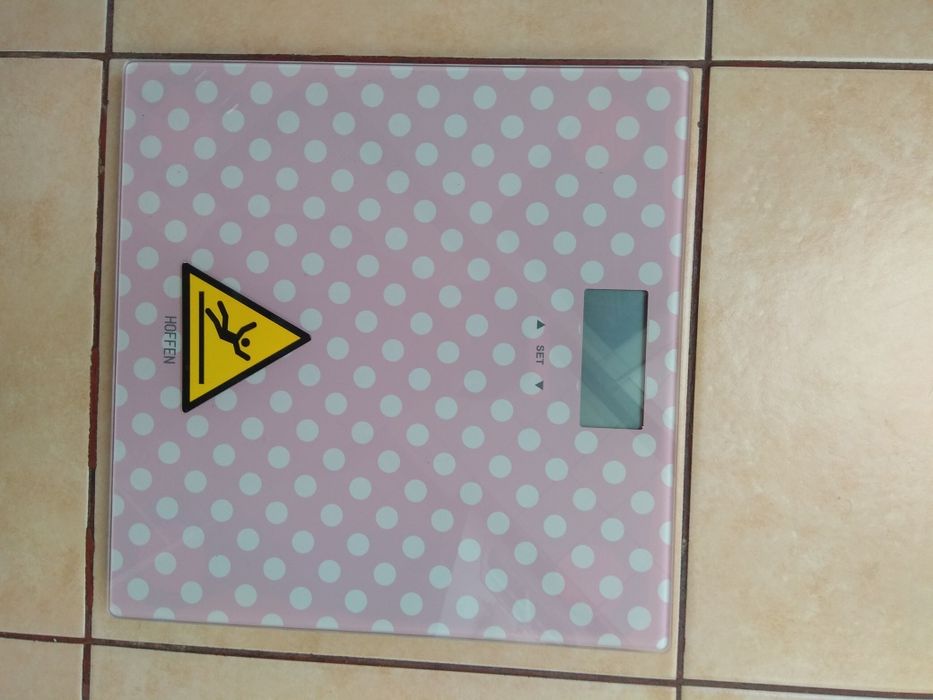 Waga łazienkowa szklana