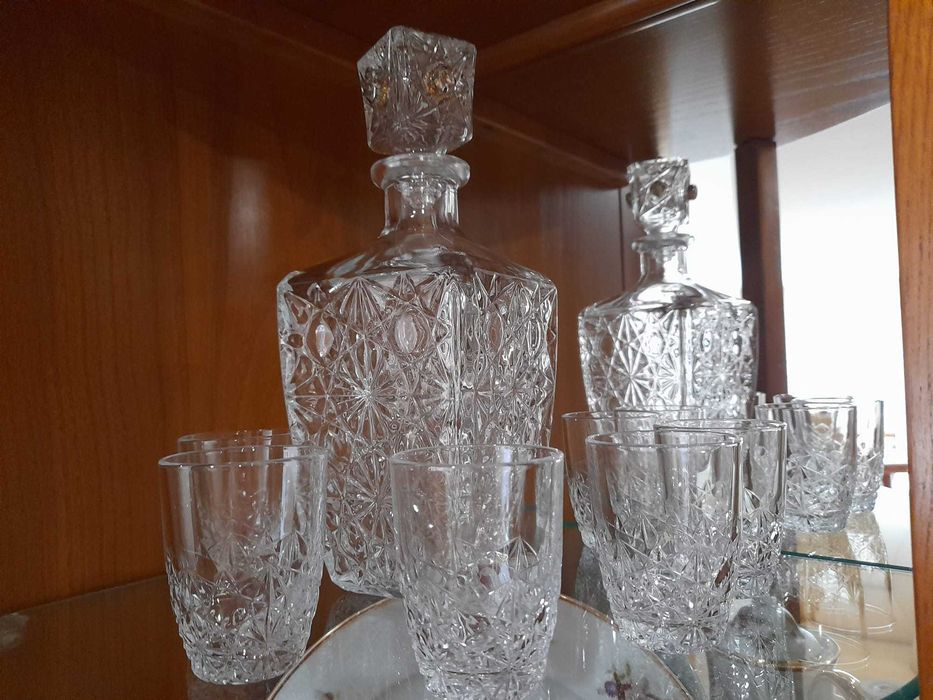 Conjunto de Licor em Vidro com Garrafa e Copos
