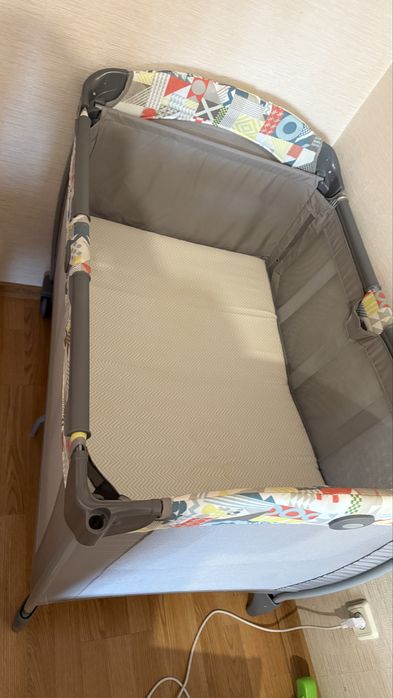 Детская кроватка 0-1,5 годика