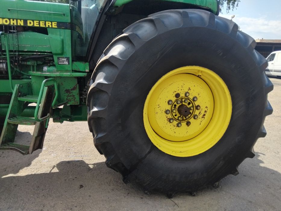JOHN deere 4955.