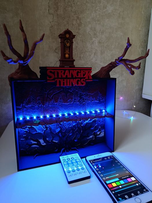 3D-диорама  STRANGER THINGS с RGB-подсветкой Дивні Дива Kinder Joy