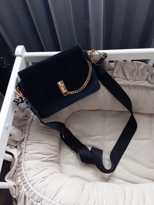 Torebka listonoszka na pasku Primark łańcuszek