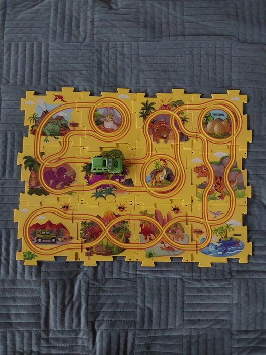 Puzzle Track Car, układanka z samochodzikiem