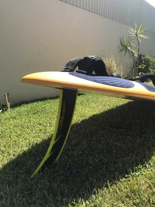 Prancha Windsurf | BIC Techno | 112L | NOVA | Fino Select 35