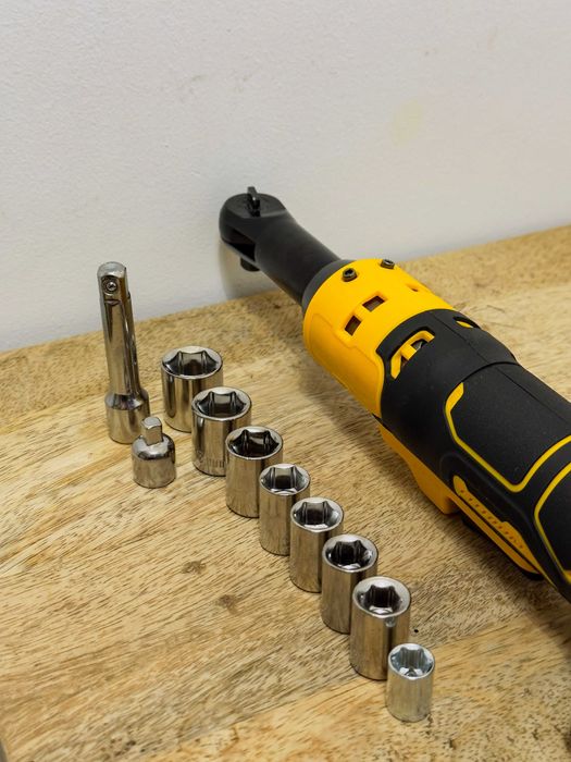 Grzechotka Udarowa Pod Baterie Dewalt Długie Wrzeciono Zestaw Nasadek