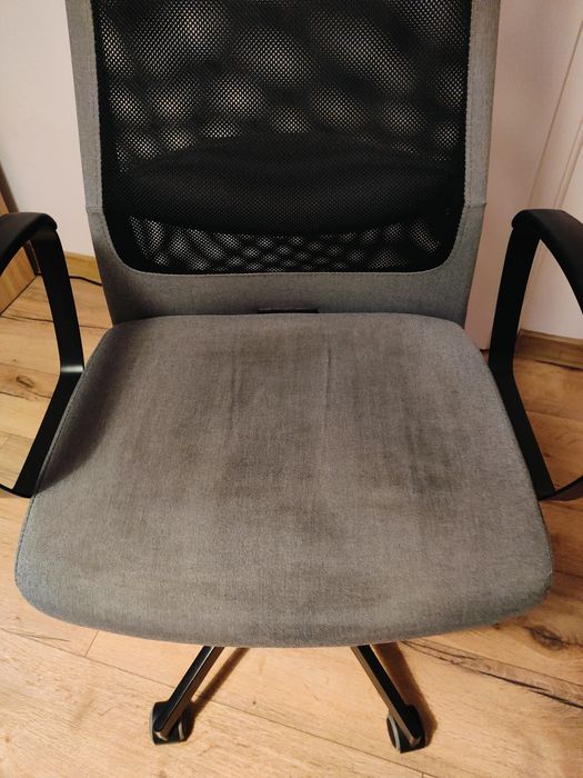 Krzesło biurowe - Ikea Markus