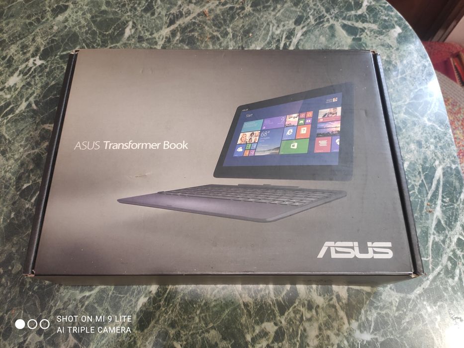 Продам мини ноутбук Асус