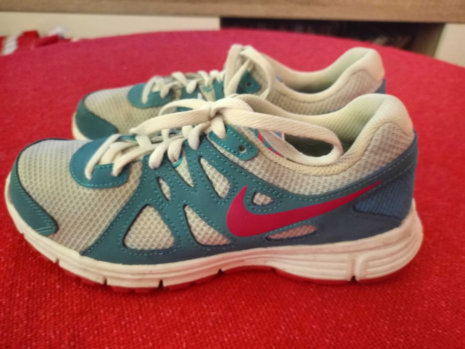 NIKE REVOLUTION 2 roz 36,5 23 cm Stan BDB Okazja