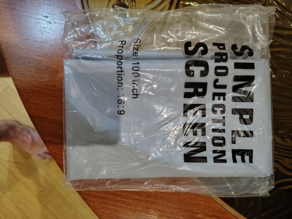 100 дюймовий портативний проекционний екран с антибликовой тканью