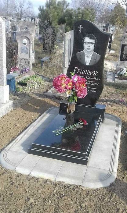 Уборка могил Чернигов и ремонт. Прибирання могил Чернігів