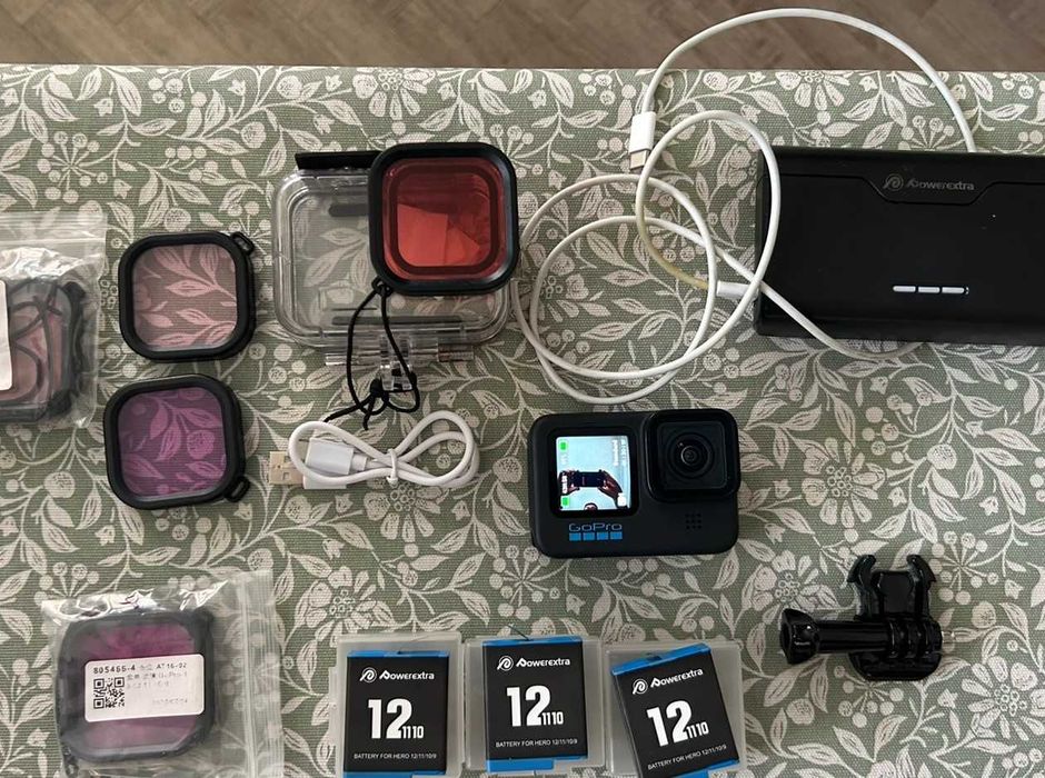 GoPro HERO10 Black + akcesoria 3 baterie