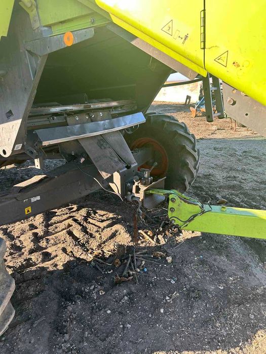 Комбайн Claas Tucano 440