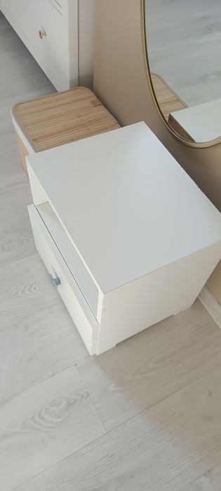 Szafka nocna z szufladą